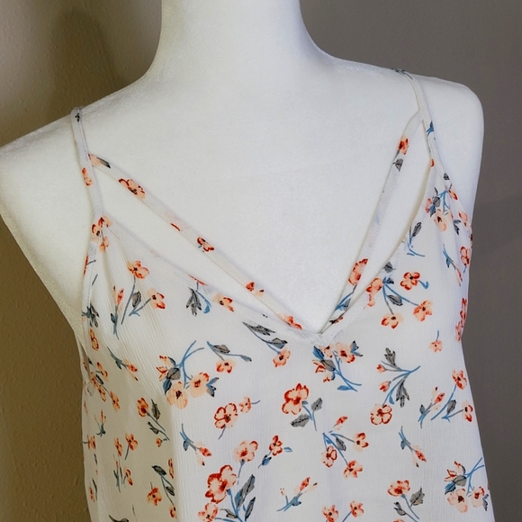 Lush White Floral Top Sz Small - Picture 3 of 10